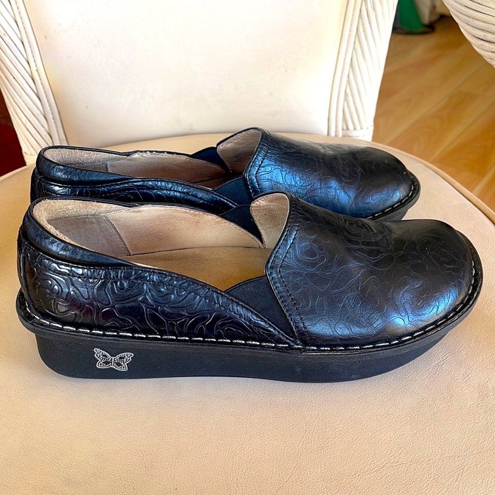 Alegria Debra-531 Clog Womens Size EUR 39. US 8.5. Black. In Like New Condition.